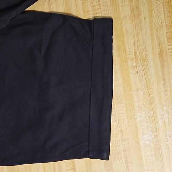 Women's Plus Size Capris - Picture 5 of 5